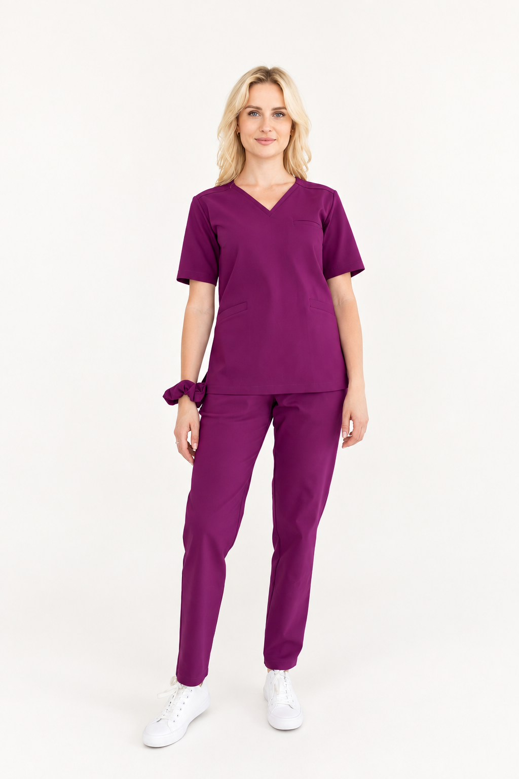 Pantalón médico de mujer recto Maya, color ciruela, frente